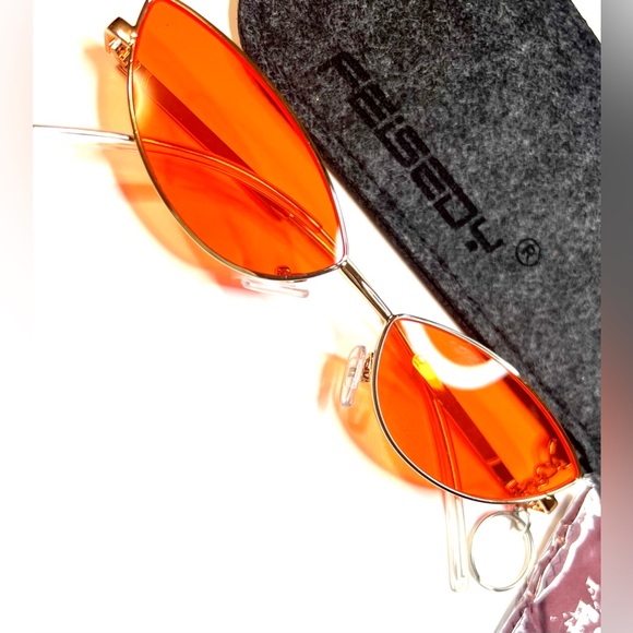 Sunglasses Retro Small Petals Shape Arc - Picture 5 of 5